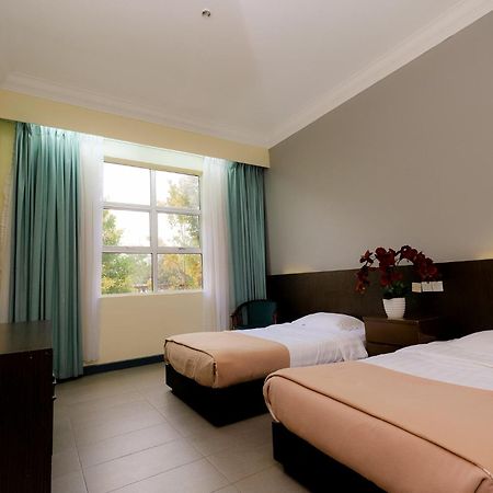 Super Oyo Capital O 90146 Alh Continental Resort Karak Buitenkant foto