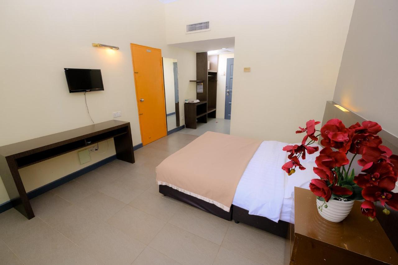 Super Oyo Capital O 90146 Alh Continental Resort Karak Buitenkant foto