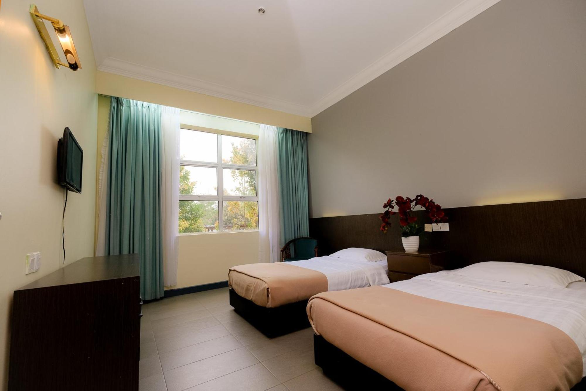Super Oyo Capital O 90146 Alh Continental Resort Karak Buitenkant foto