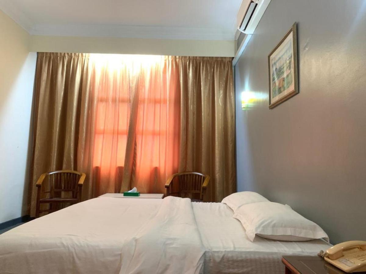 Super Oyo Capital O 90146 Alh Continental Resort Karak Buitenkant foto