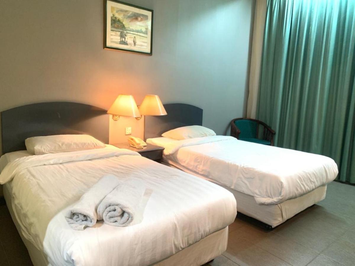 Super Oyo Capital O 90146 Alh Continental Resort Karak Buitenkant foto