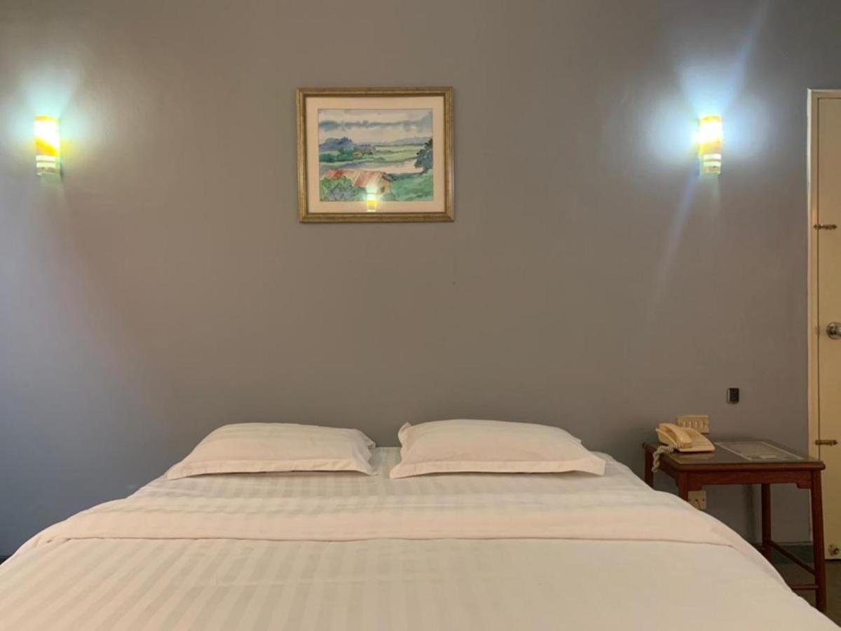 Super Oyo Capital O 90146 Alh Continental Resort Karak Buitenkant foto