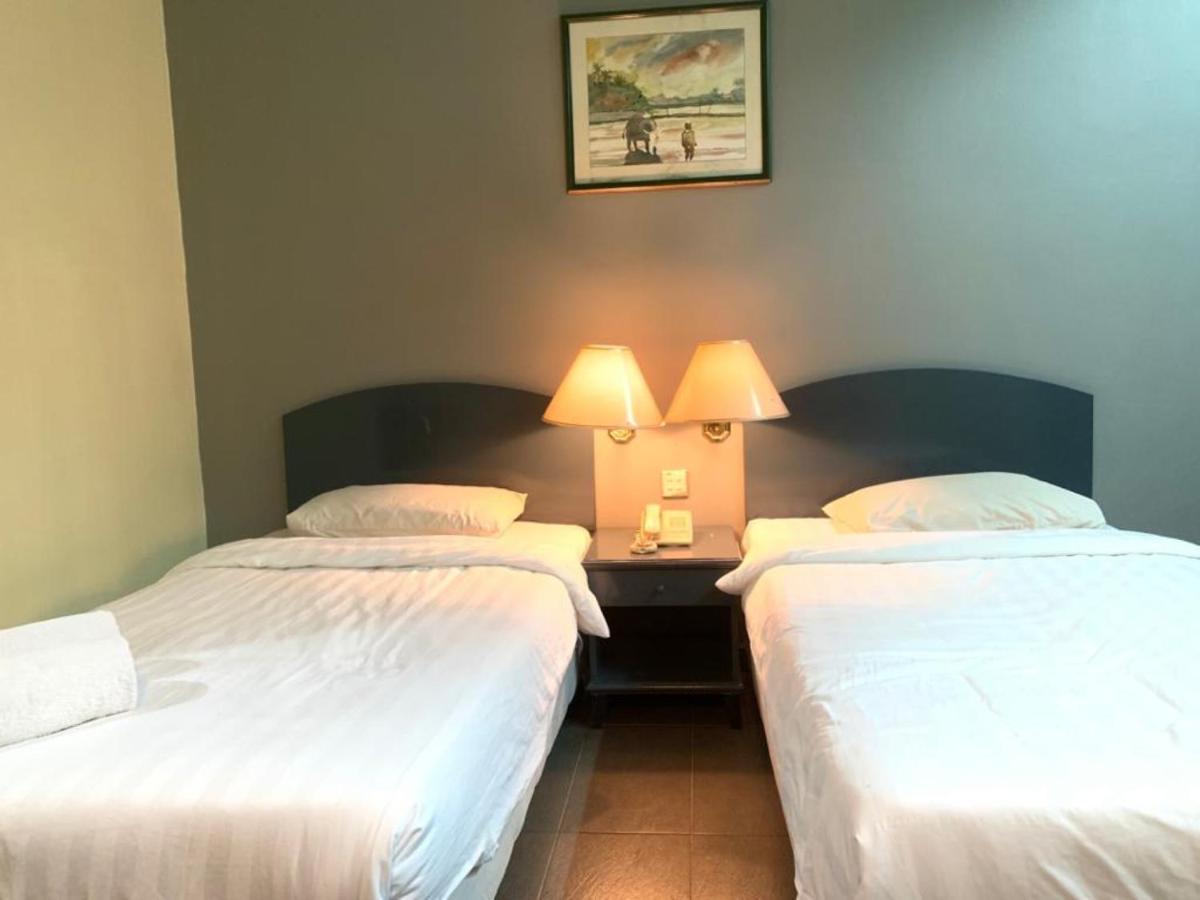 Super Oyo Capital O 90146 Alh Continental Resort Karak Buitenkant foto